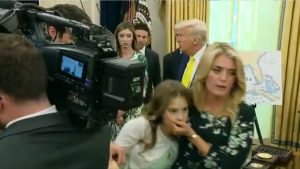 What happened at the White House? Child apparently faints as Trump speaks during Dr. Oz swearing-in