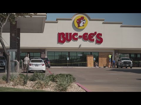 Triple murder suspect hospitalized after crashing into Buc-ee’s and shooting himself, officials say