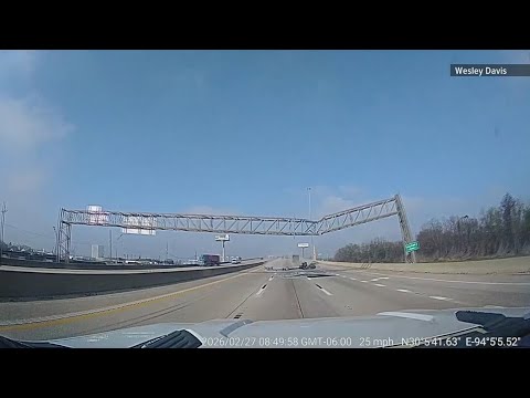 Lanes reopen after fatal wreck on Interstate 10 over Purple Heart Memorial Bridge in Beaumont