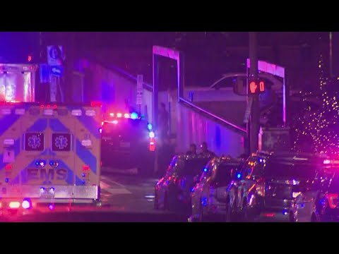 3 dead, at least 14 hurt in downtown Austin shooting, police say