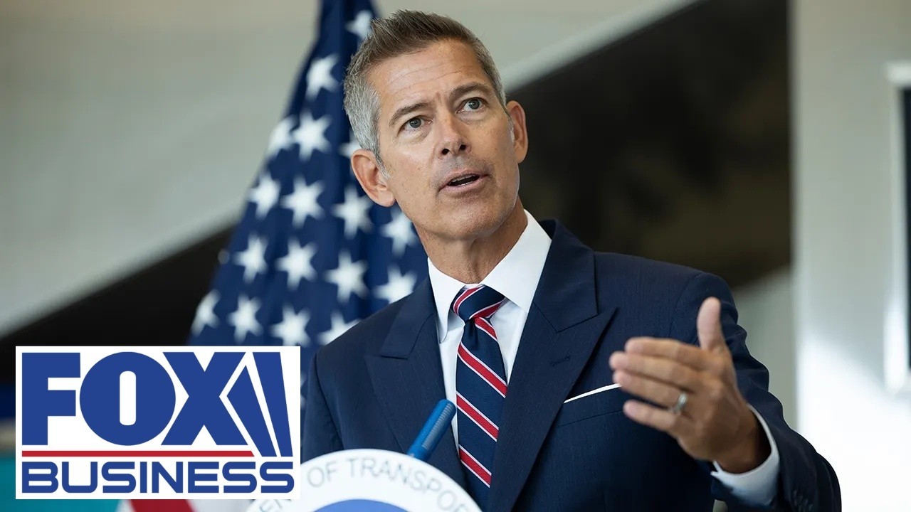 Sec Duffy briefs after fatal LaGuardia plane collision