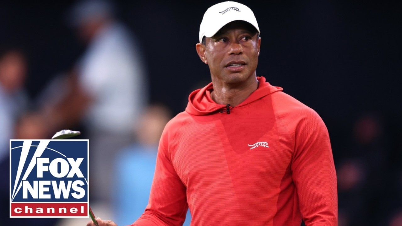 Authorities give update on Tiger Woods car crash in Florida