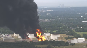 Massive fire breaks out in natural gas tank in Oklahoma