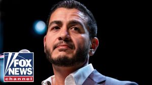 Ex-AOC aide claims El-Sayed has ‘put to rest’ family’s alleged ties to Muslim Brotherhood